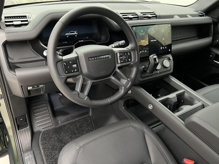 Land Rover Defender 110 D250 X-DYNAMIC SE AWD Aut 3.0 d Dynamic SE