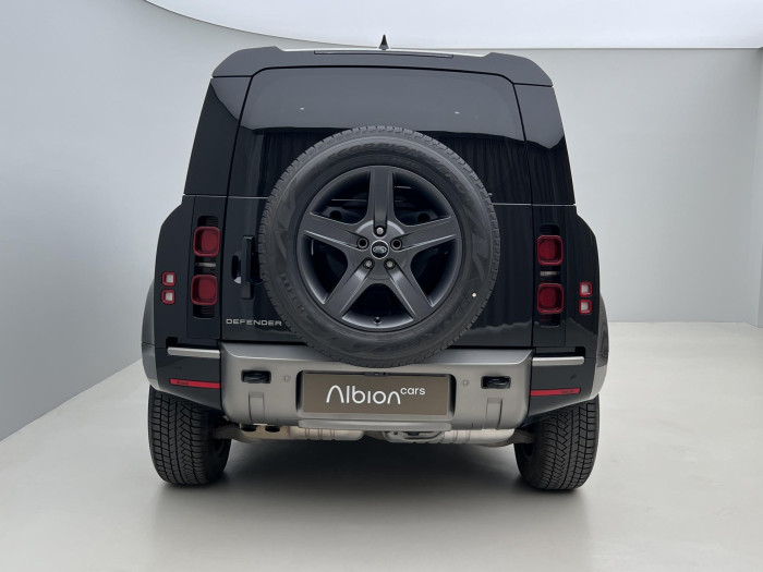 Land Rover Defender 110 D300 X-DYNAMIC 3.0 d Dynamic