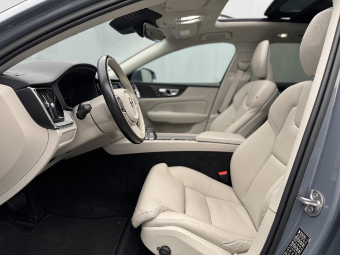 Volvo V60 B5 BRIGHT PLUS AUT REZERVACE