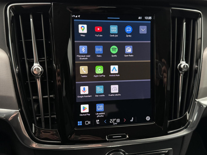 Volvo V90 CC B4 AWD PLUS BRIGHT AUT CZ