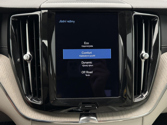 Volvo XC60 B5 AWD INSCRIPTION AUT