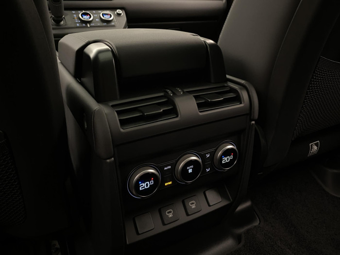 Land Rover Defender 110 P425 X-DYNAMIC HSE AWD AUT 5.0 Dynamic