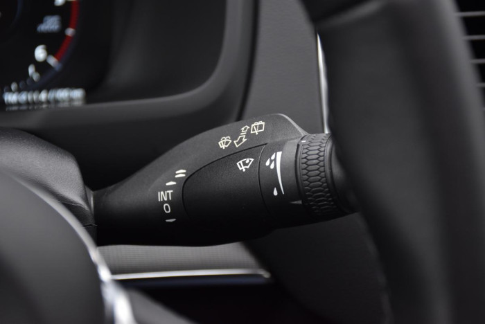 Volvo XC90 B5 AWD R-Design REZERVACE