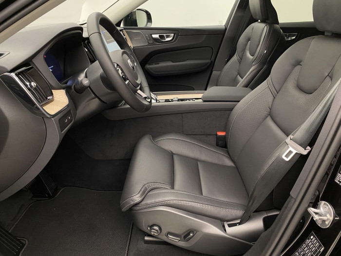 Volvo XC60 T6 AWD AUT DARK PLUS