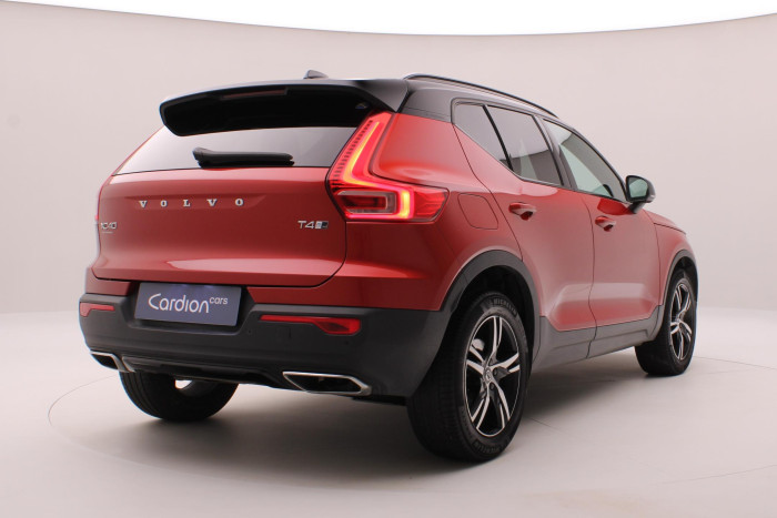 Volvo XC40 T4 AWD R-DESIGN AUT
