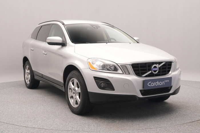 Volvo XC60 D5 AWD MOMENTUM AUT CZ 2.4 d Momentum