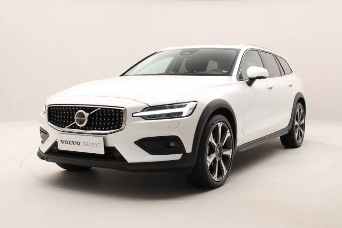 Volvo V60 CC B4 AWD ULTIMATE REZERVACE 2.0 CC CC