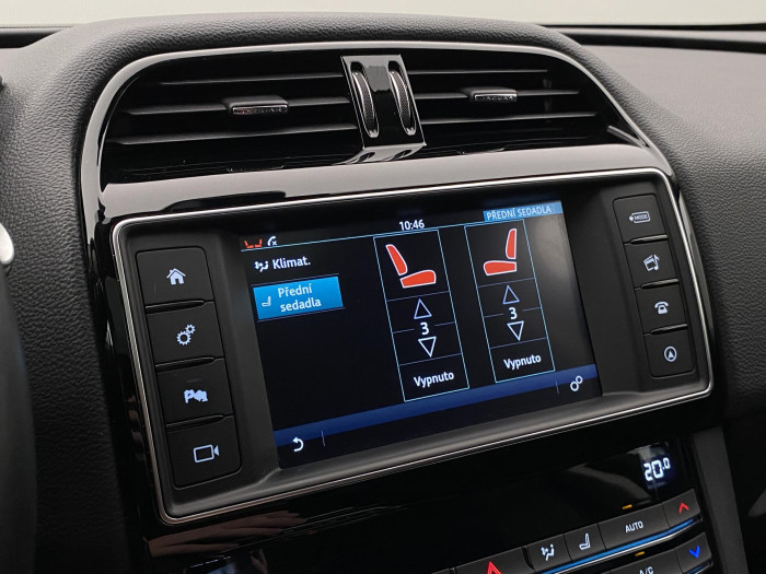 Jaguar F-Pace 20d R-SPORT AWD REZERVACE 2.0 d Sport