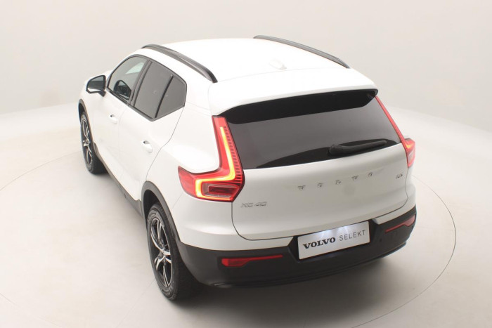 Volvo XC40 B3 DARK PLUS AUT CZ 1.maj