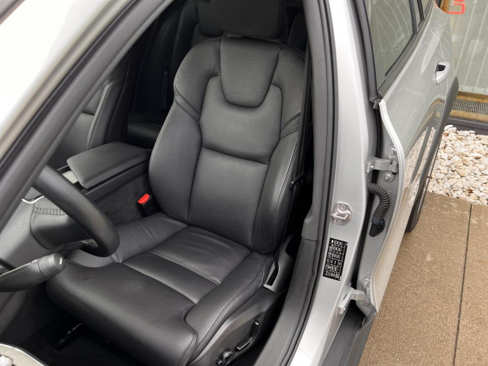 Volvo V60 CROSS COUNTRY B4 AWD Aut 1.maj