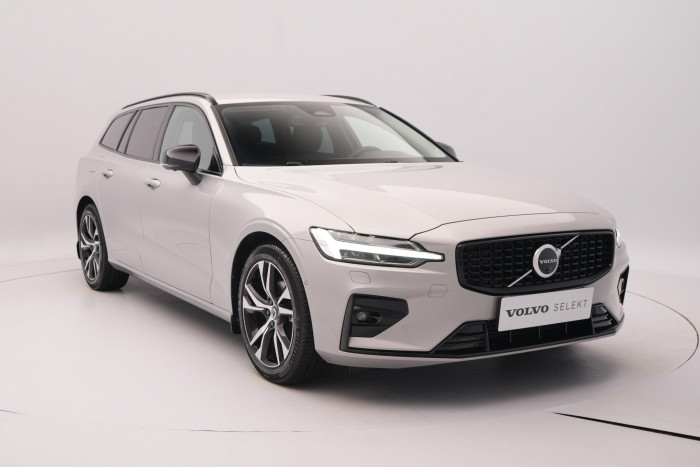 Volvo V60 B4 PLUS DARK 1.maj