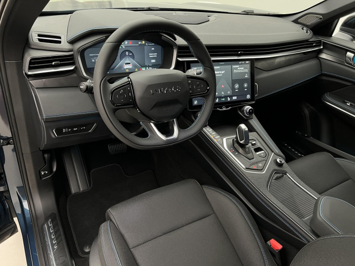 Lynk & Co 01 PHEV DCT AUT 1.maj.