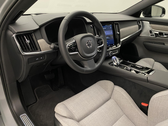 Volvo V90 T6 AUT R-DESIGN RECHARGE