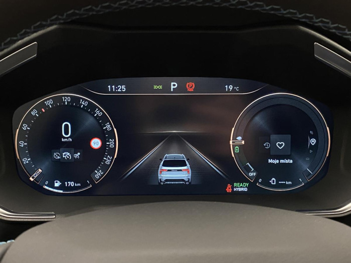 Lynk & Co 01 PHEV DCT AUT 1.maj.