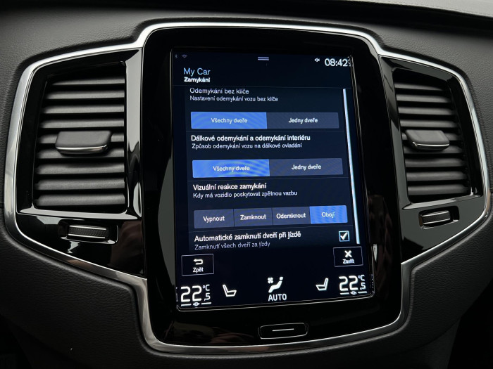 Volvo XC90 B5 AWD INSCRIPTION 7MÍSTNÁ AUT