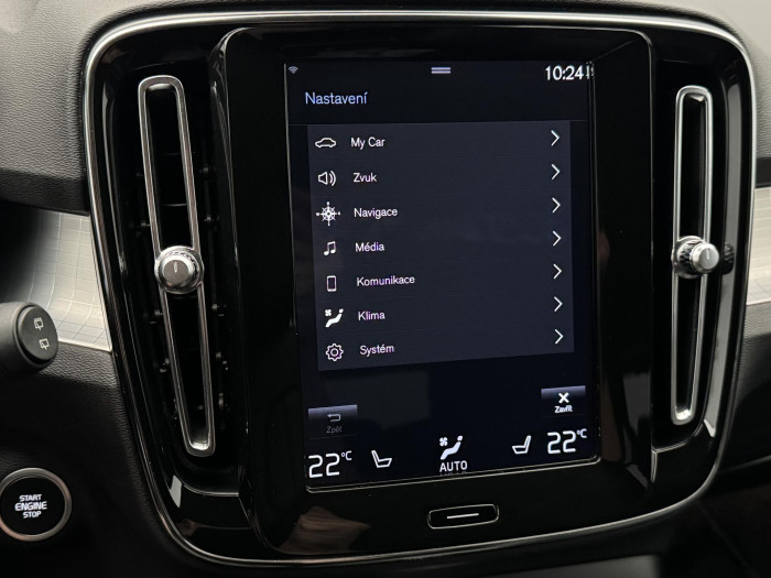 Volvo XC40 T4 MOMENTUM PRO AUT CZ 2.0 Momentum