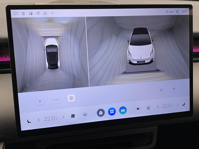 Lynk & Co 02 MORE předváděcí vůz