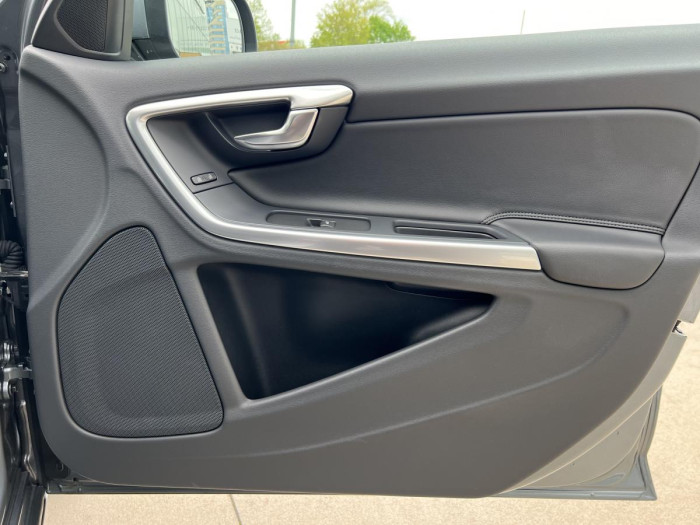 Volvo V60 D4 SUMMUM 1.maj. 2.0 d Summum