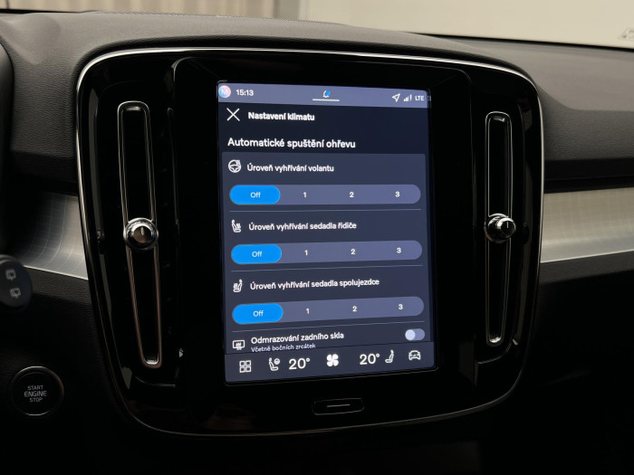 Volvo XC40 B3 DARK PLUS AUT