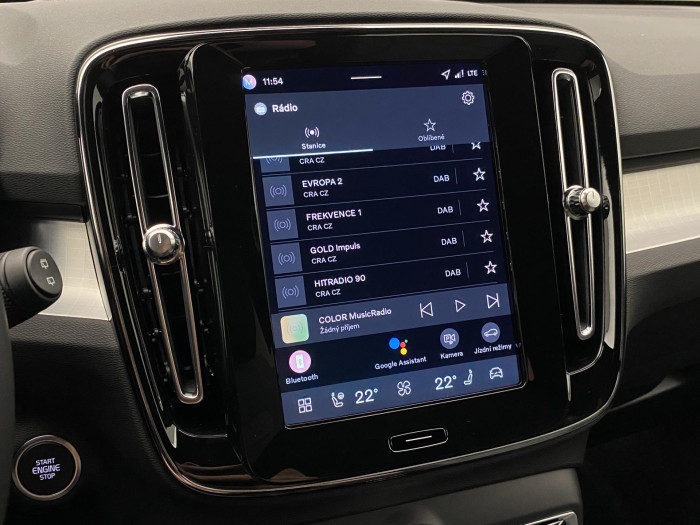 Volvo XC40 B3 AUT PLUS BLACK EDITION