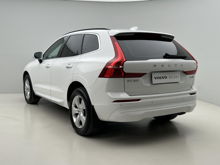 Volvo XC60 B4 AWD MOMENTUM PRO AUT CZ 2.0 Momentum