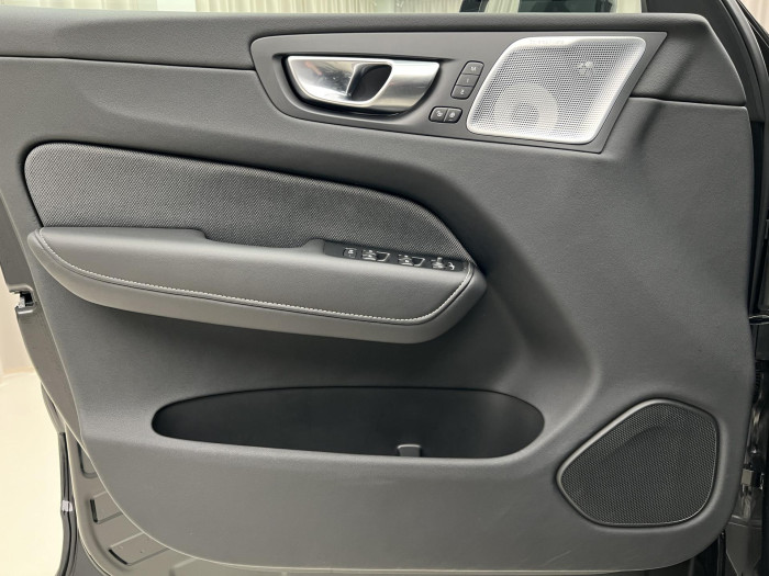 Volvo XC60 B5 AWD ULTRA BLACK EDITION AUT 2.0 Edition