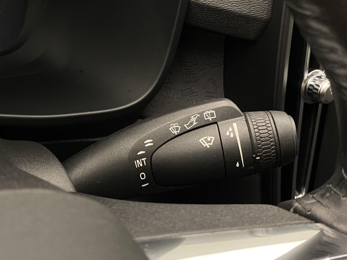 Volvo XC40 T3 KINETIC AUT CZ 1.maj