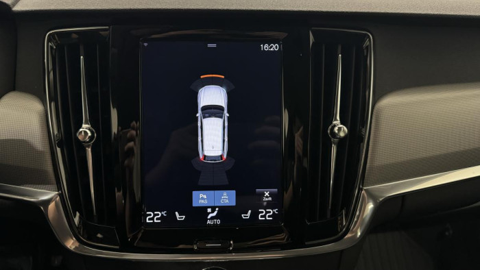 Volvo V90 CROSS COUNTRY D4 REZERVACE 2.0 d