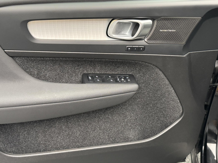 Volvo XC40 B3 DARK PLUS CZ 1.maj