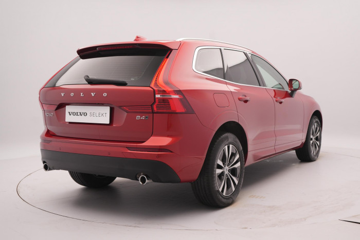 Volvo XC60 B4 AWD MOMENTUM PRO CZ 2.0 Momentum