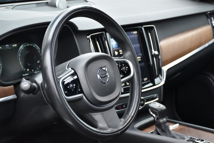 Volvo S90 T6 AWD INSCRIPTION REZERVACE