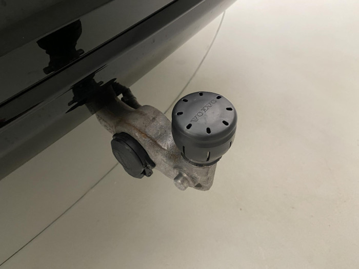 Volvo XC60 B5 AWD R-DESIGN AUT