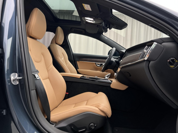 Volvo S90 T8 AWD RECHARGE ULTIMATE DARK