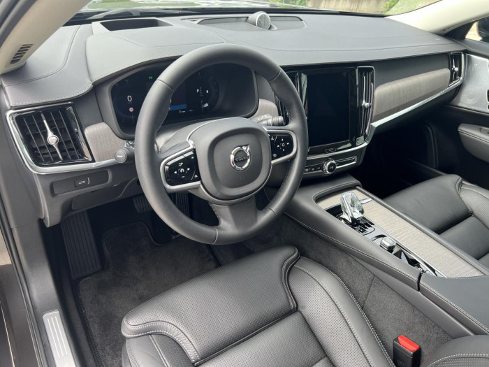 Volvo V90 B5 DARK ULTIMATE Aut 1.maj.