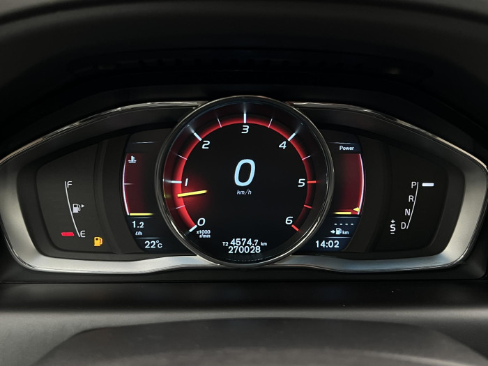 Volvo XC60 D5 AWD SUMMUM AUT CZ 2.4 d Summum