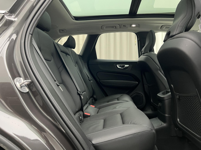 Volvo XC60 T6 AWD RECHARGE ULTRA BRIGHT