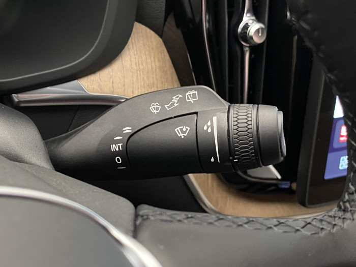 Volvo XC60 B5 AWD AUT DARK PLUS