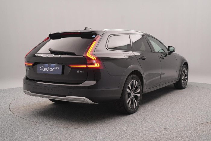Volvo V90 CC B4 AWD PLUS AUT