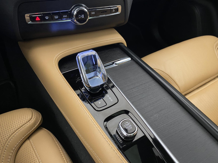 Volvo XC90 B5 AWD BRIGHT ULTRA CZ 7m