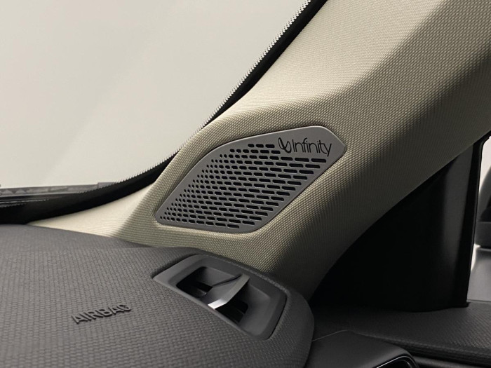 Lynk & Co 01 PHEV DCT AUT 1.maj. REZERVACE