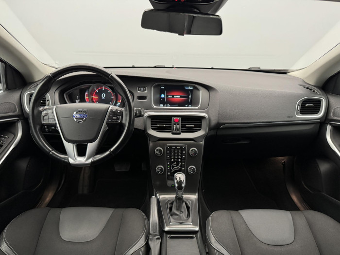 Volvo V40 D2 MOMENTUM AUT 2.0 d Momentum
