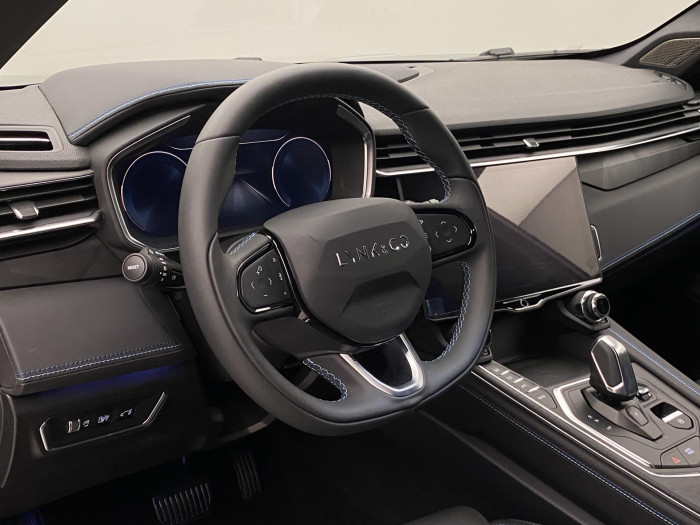 Lynk & Co 01 PHEV DCT REZERVACE