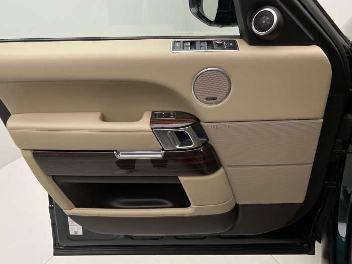 Land Rover Range Rover 4.4 TDV8 VOGUE AWD AUT