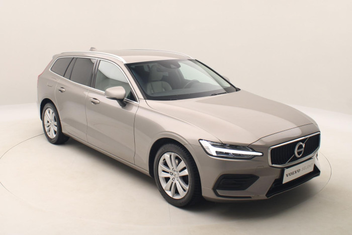 Volvo V60 D3 MOMENTUM AUT CZ  REZERVACE 2.0 d Momentum