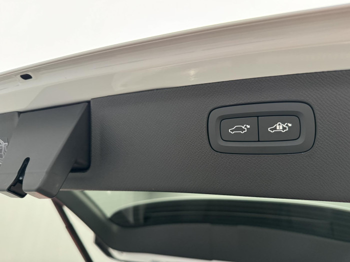 Volvo XC90 T8 AWD RECHARGE ULTIMATE CZ