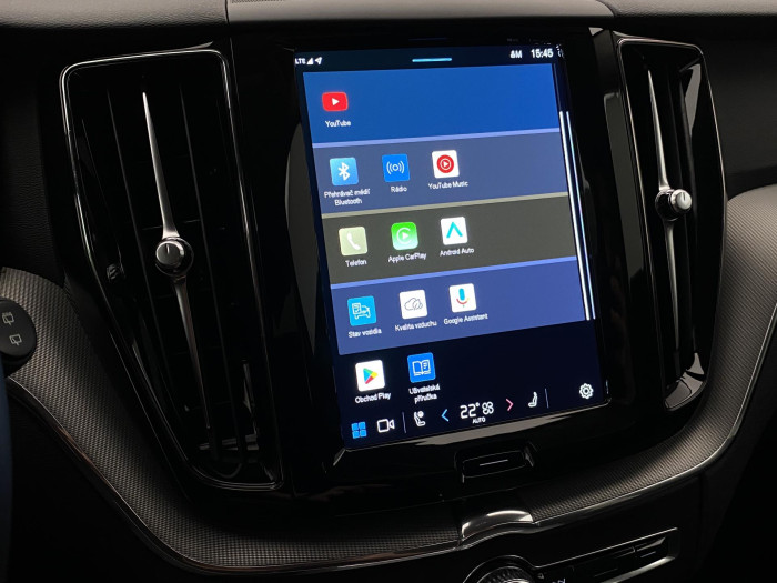 Volvo XC60 B4 AWD PLUS DARK AUT CZ