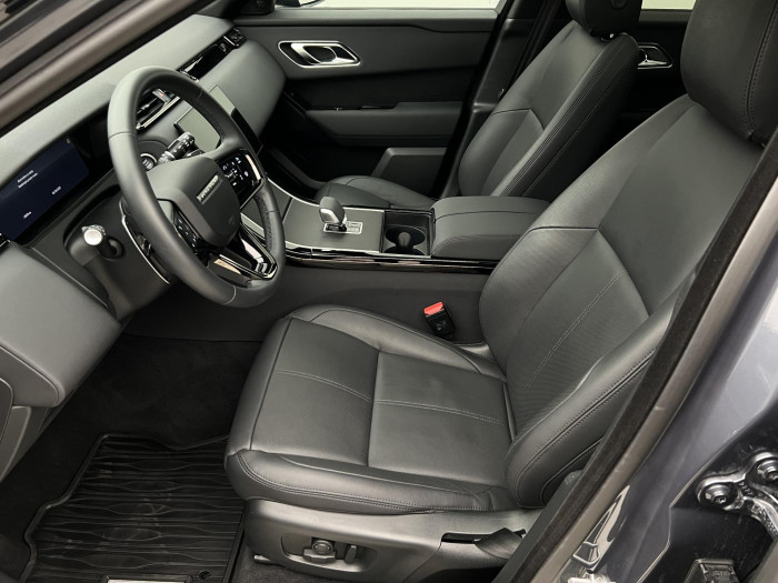 Land Rover Range Rover Velar P250 DYNAMIC SE AWD AUT CZ 2.0 Dynamic SE