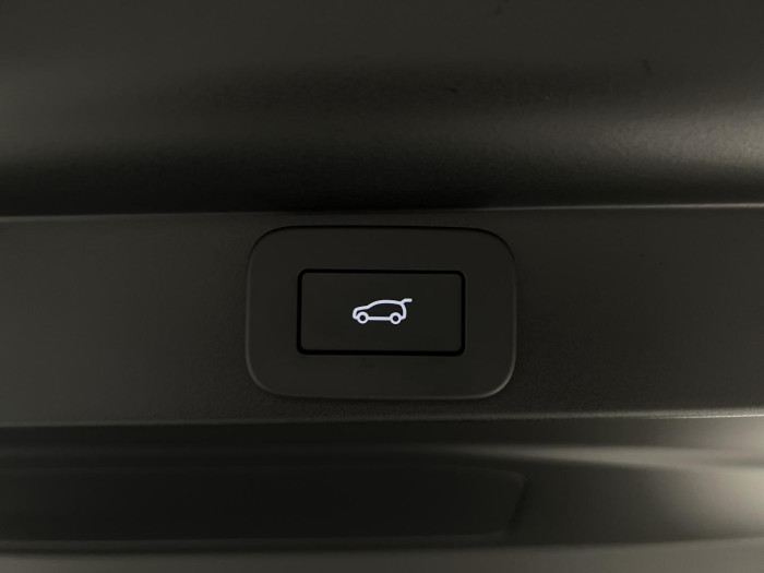 Land Rover Range Rover D350 HSE SWB AWD Aut REZERVACE 3.0 d