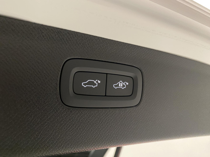 Volvo XC90 B5 AWD AUT BRIGHT PLUS 7míst