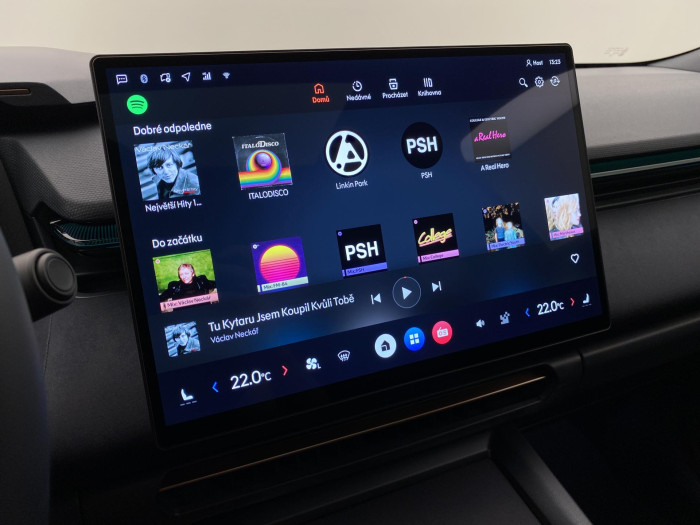 Lynk & Co 08 MORE PHEV